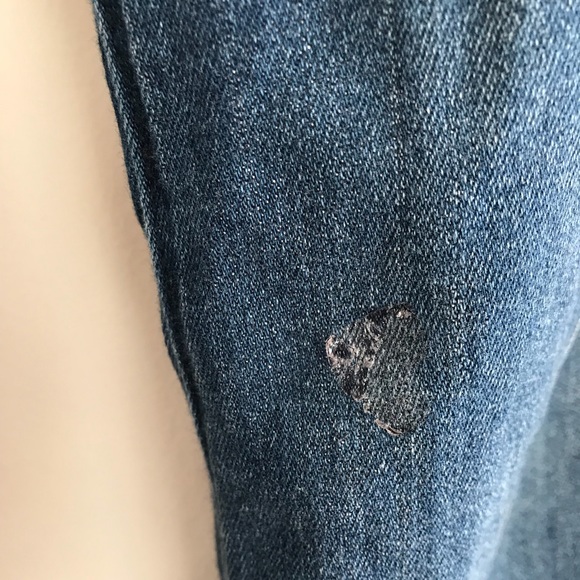 ANTHROPOLOGIE JEANS: dark blue denim w/ flare - Picture 3 of 3